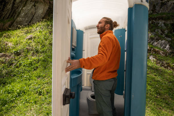 Best Portable toilet rental cost  in Lower Grand Lagoon, FL